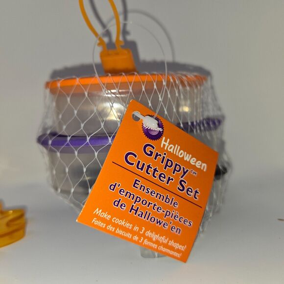 Vintage Cookie Cutter Lot of 57 Holiday Animals Pink Panther Wilton Hallmark - Picture 12 of 16